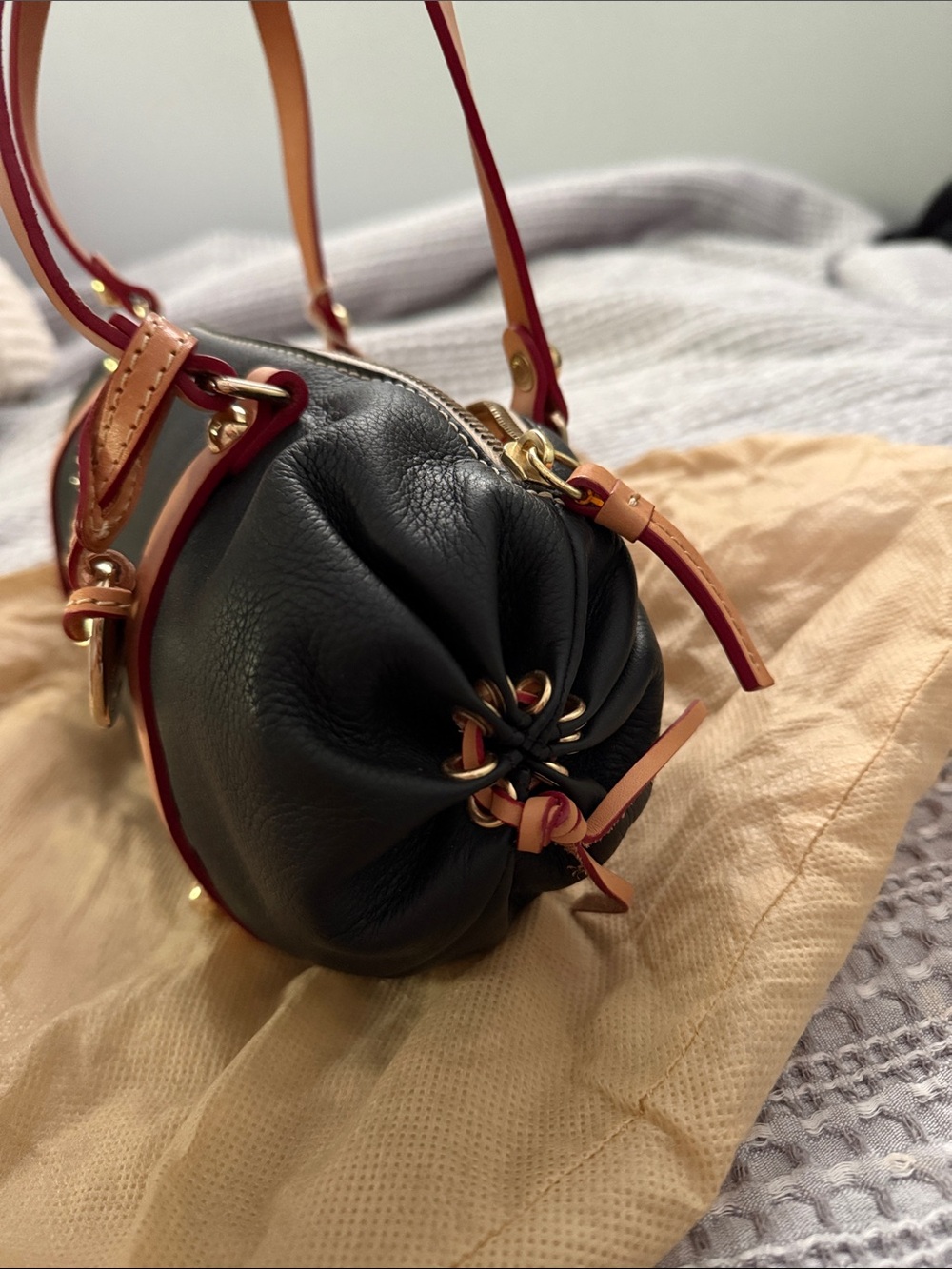 Dooney & Bourke Black Leather Shoulder Bag with Tan Straps and Coral Edge - Picture 4 of 7